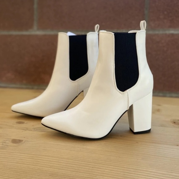 White Ankle Booties With Black Side Goring Detail - Picture 2 of 10